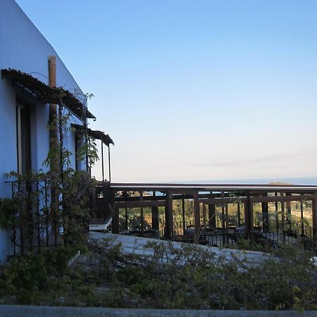 ליפארי Agriturismo U Zu Peppino מראה חיצוני תמונה