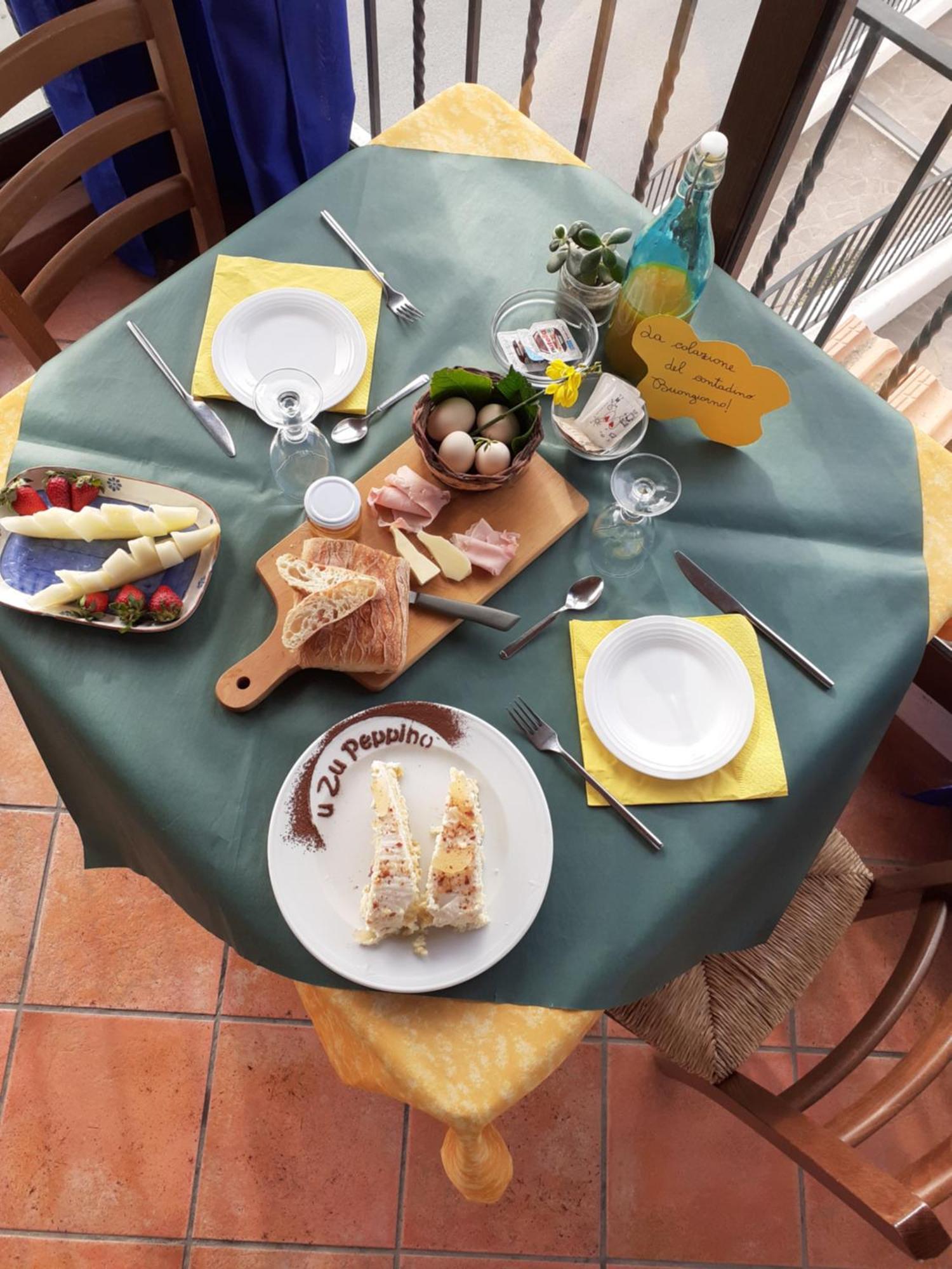 ליפארי Agriturismo U Zu Peppino מראה חיצוני תמונה