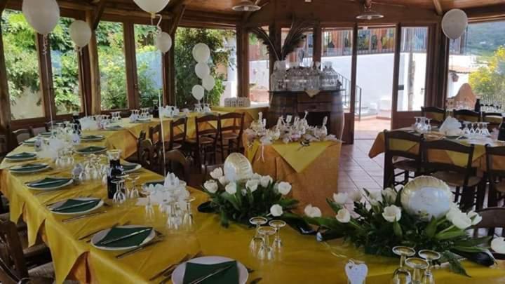 ליפארי Agriturismo U Zu Peppino מראה חיצוני תמונה